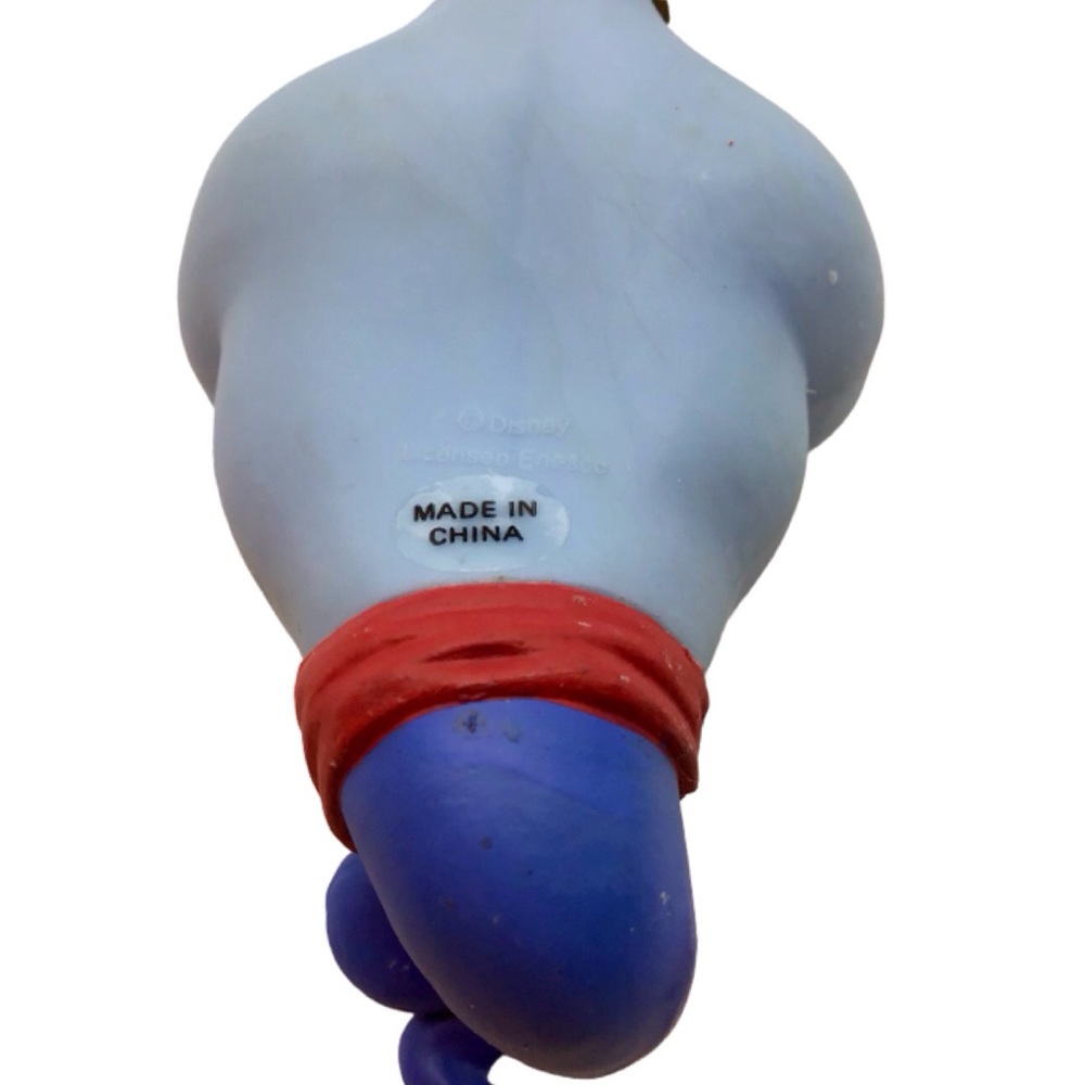 Enesco Disney’s “Aladdin” Holiday Wishes Christmas Ornament - Picture 7 of 13